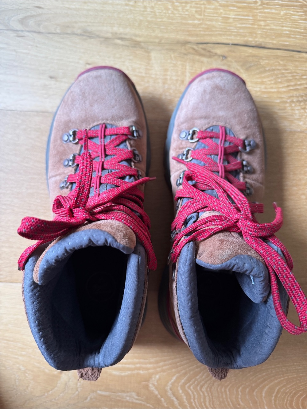 Danner women’s 600 Suede Hiking Boots 7.5 - Picture 6 of 9